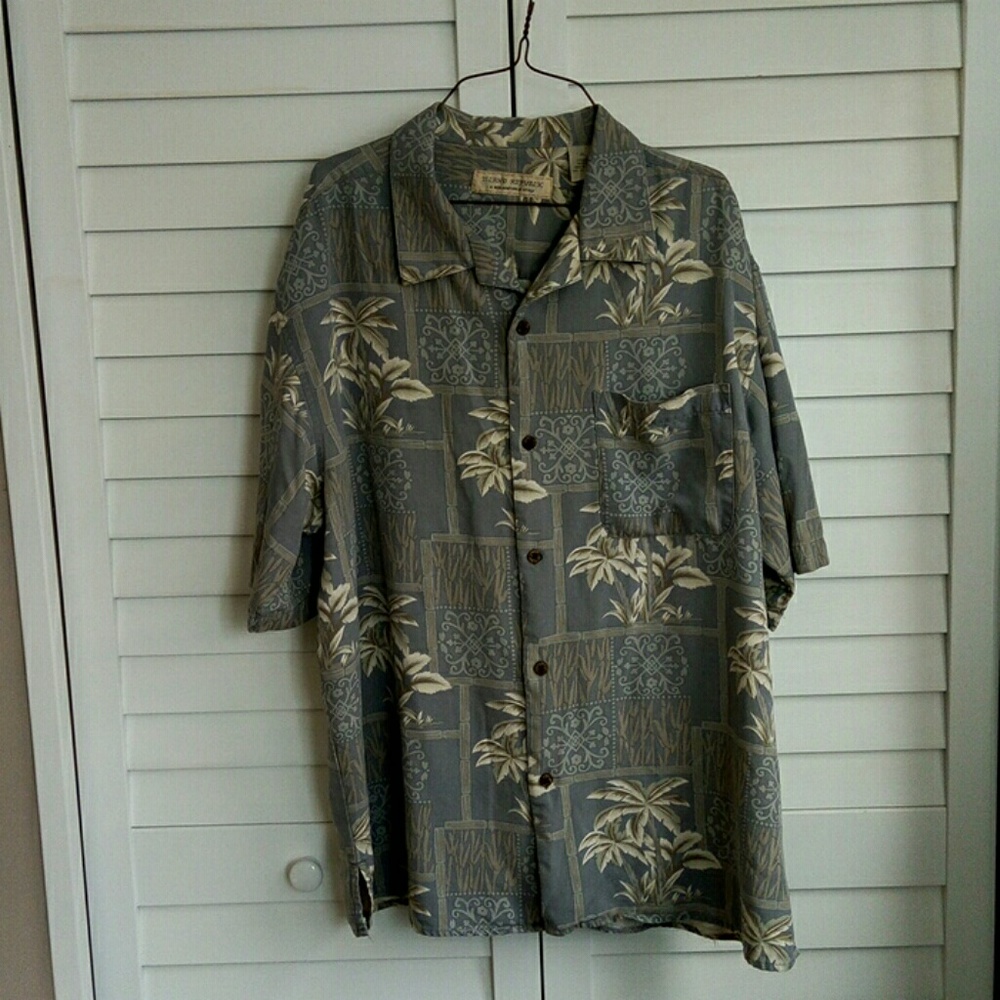 Island Republic Button Down Size XL